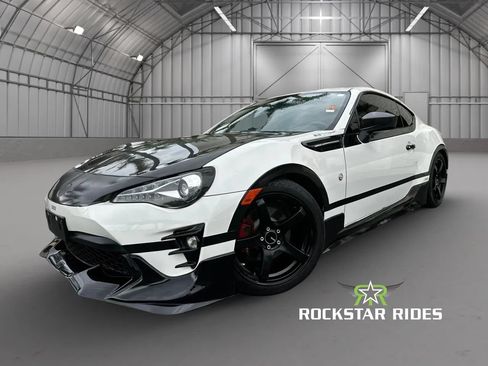 Used 2017 Toyota 86 860 Special Edition RWD image 40