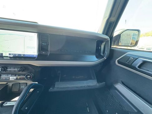 Used 2021 Ford Bronco Wildtrak AWD/4WD image 23