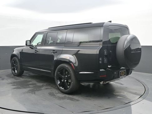 New 2026 Land Rover Defender 130 X-Dynamic SE AWD/4WD image 3