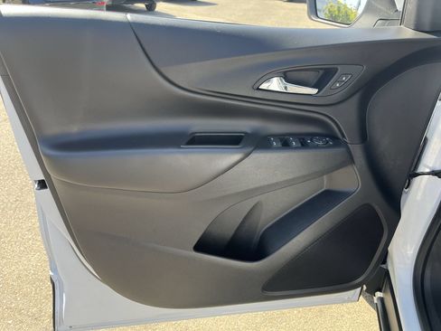 Used 2022 Chevrolet Equinox LT FWD image 20