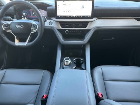 New 2026 Ford Explorer Active w/ Active Comfort Package RWD image 13