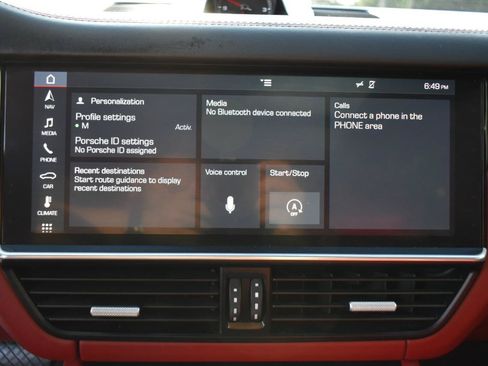 Used 2019 Porsche Cayenne AWD/4WD image 20