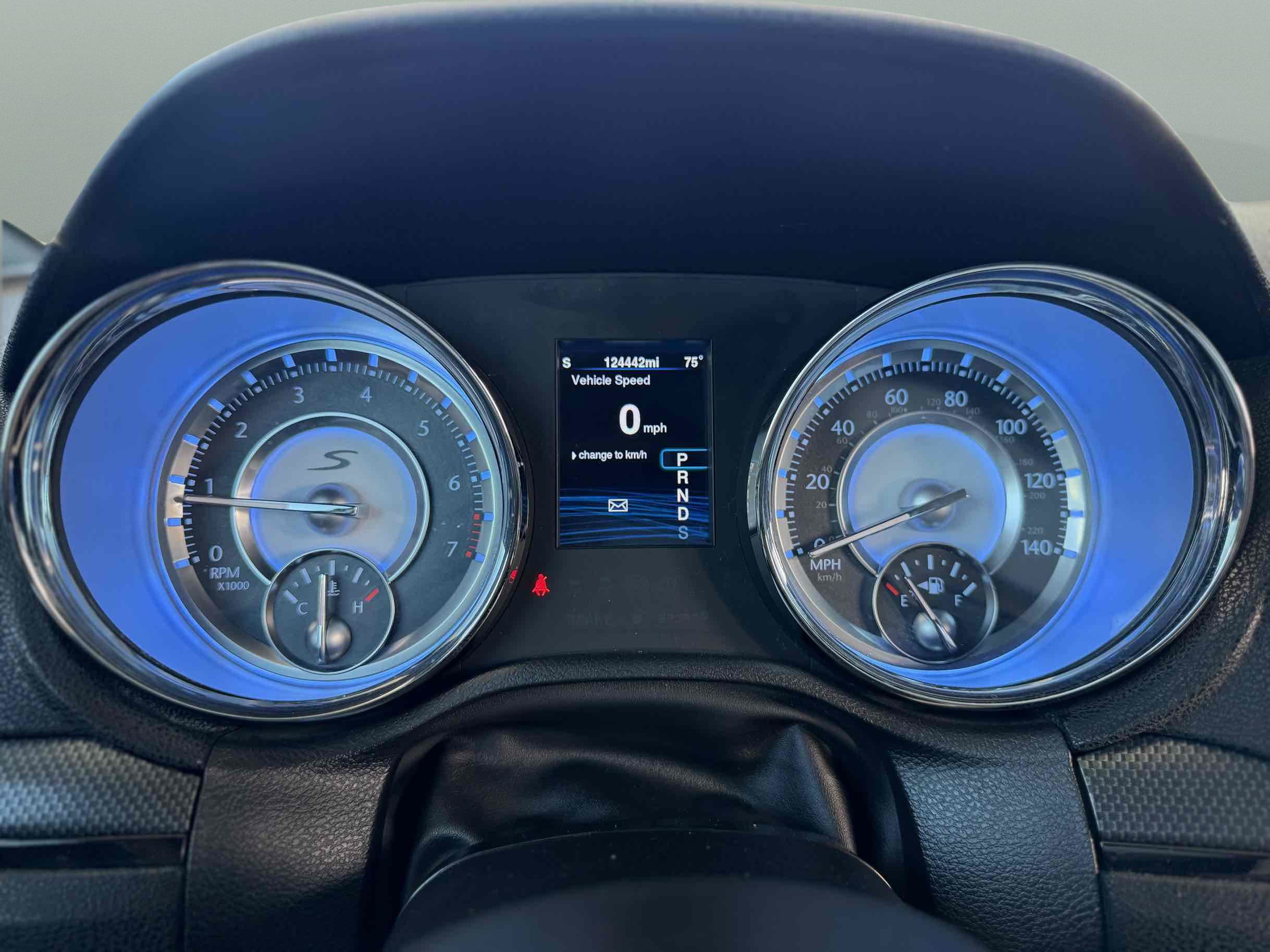 Used 2013 Chrysler 300 S RWD image 16