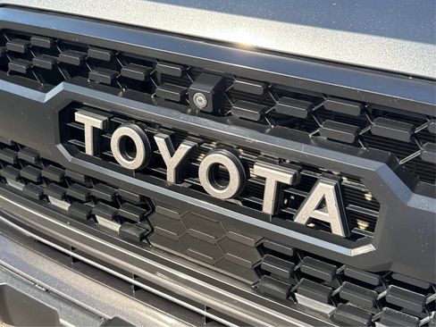 Used 2021 Toyota Tacoma TRD Pro AWD/4WD image 31