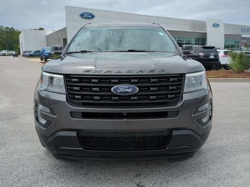 Used 2017 Ford Explorer Sport w/ Equipment Group 401A AWD/4WD image 9