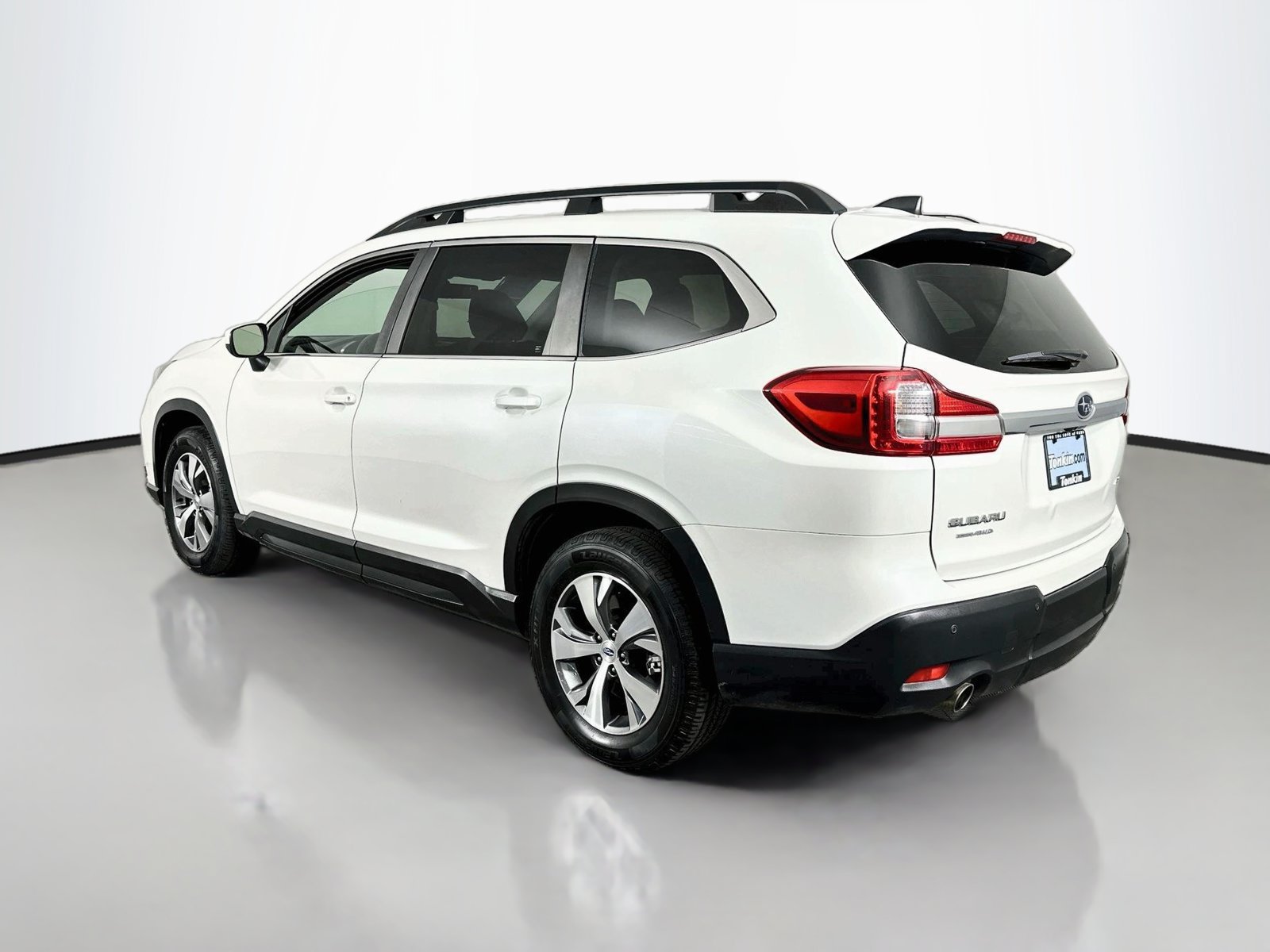 Used 2022 Subaru Ascent Premium w/ Convenience Package AWD/4WD image 6