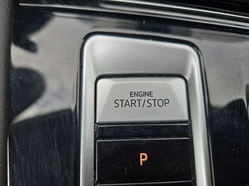 Used 2024 Volkswagen Atlas SE FWD image 21