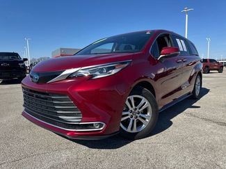 Used 2023 Toyota Sienna Platinum 360° Tour