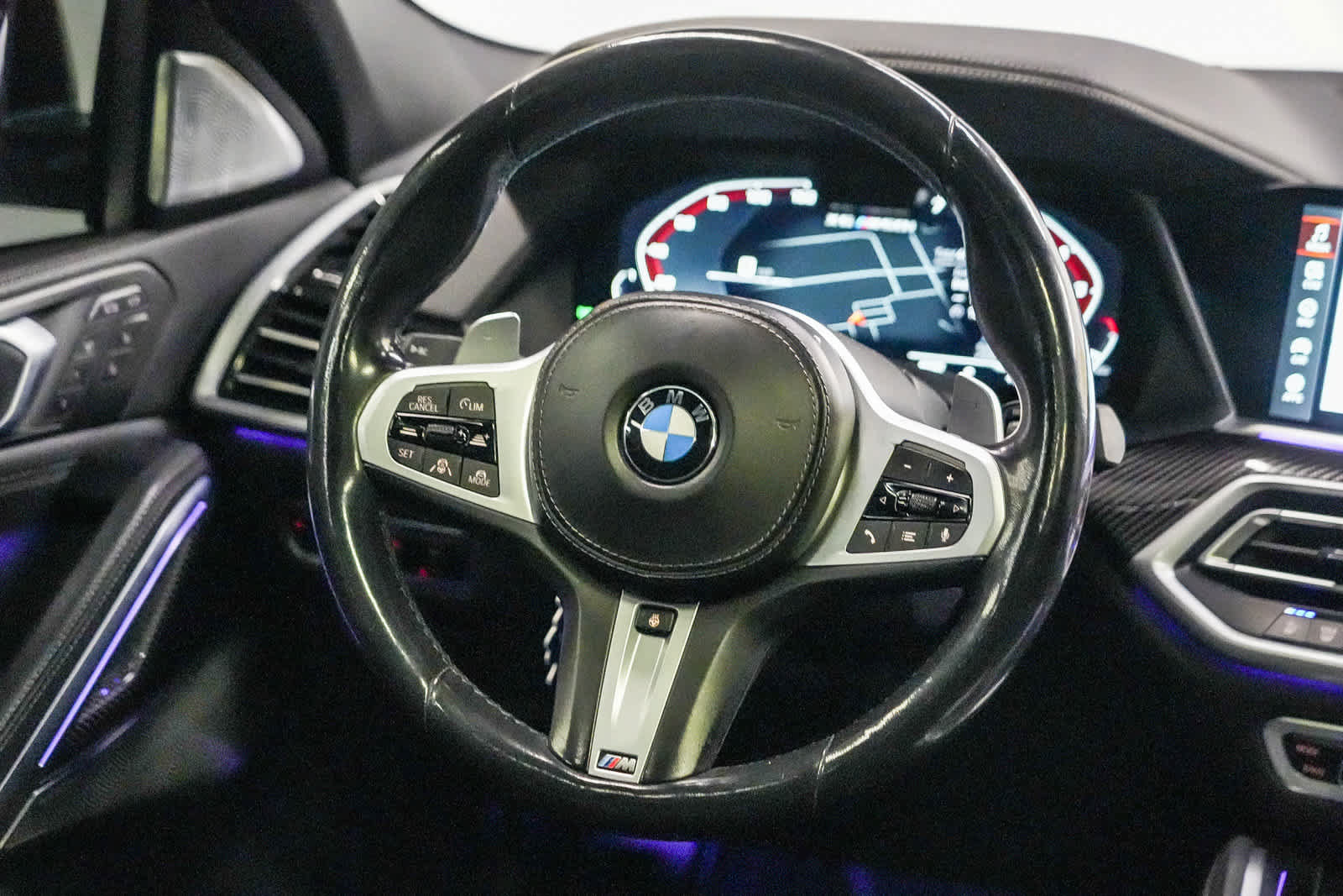 Used 2021 BMW X6 M50i w/ Executive Package AWD/4WD image 15