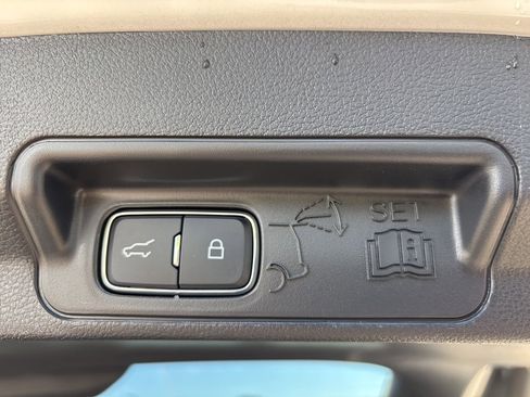 New 2026 Ford Explorer Platinum image 11