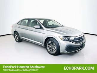 Used 2024 Volkswagen Jetta SE video 1