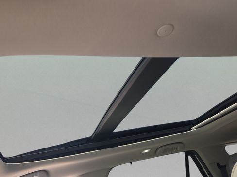 Certified 2025 Honda Pilot Touring image 22