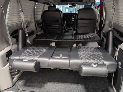 Used 2021 Chevrolet Express 2500 LS w/ Enhanced Convenience Package RWD image 38
