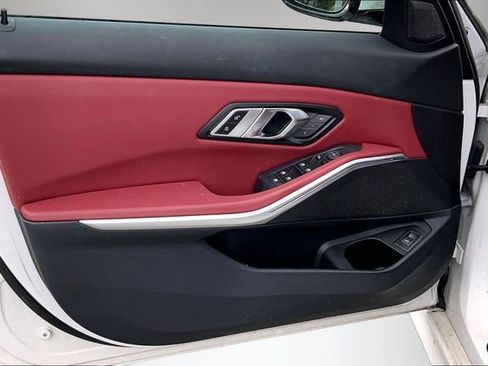 Used 2023 BMW 330i xDrive Sedan w/ Driving Assistance Package image 17