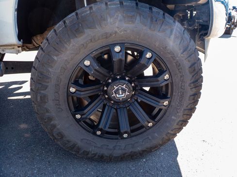 Used 2016 Ford F250 XLT w/ XLT Value Package image 9