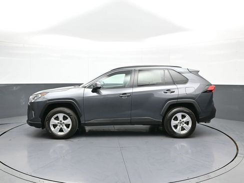 Used 2019 Toyota RAV4 XLE w/ Convenience Package AWD/4WD image 9