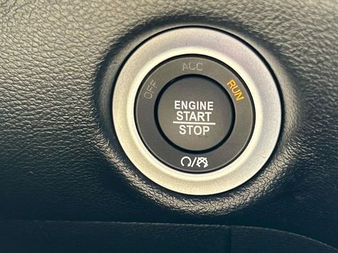 New 2026 Chrysler Voyager LX FWD image 27