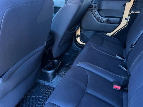 Used 2013 Jeep Wrangler Unlimited Sahara w/ Connectivity Group image 13