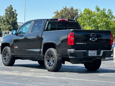 Used 2018 Chevrolet Colorado Z71 w/ Z71 Midnight Edition AWD/4WD image 6