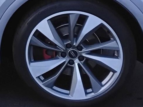 Used 2023 Audi SQ5 Premium Plus w/ Premium Plus Package image 11