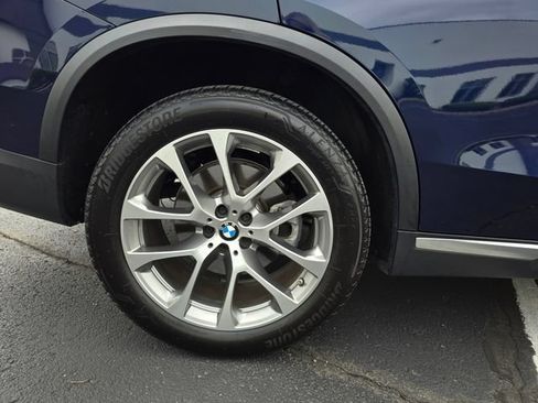 Used 2024 BMW X5 xDrive40i w/ Premium Package AWD/4WD image 5