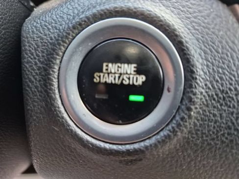 Used 2017 Buick Envision Essence FWD image 22