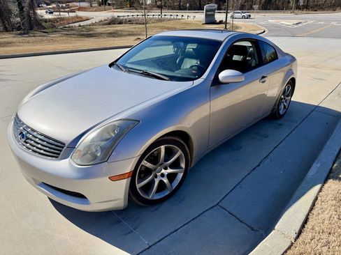Used 2003 INFINITI G35 Coupe w/ Premium Pkg image 2