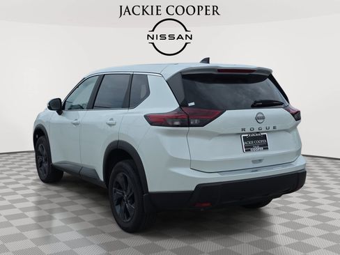 New 2026 Nissan Rogue SV w/ Cold Weather Package FWD image 7