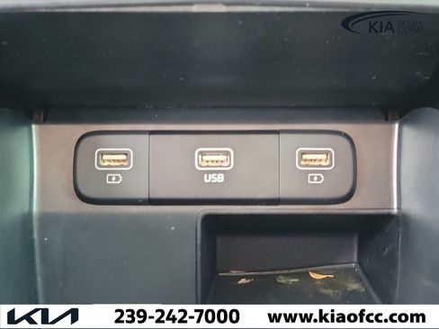 Certified 2023 Kia Sorento LX FWD image 28