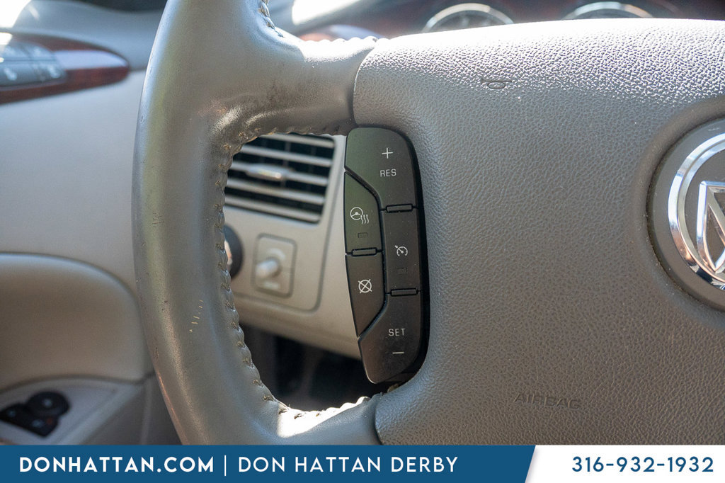 Used 2009 Buick Lucerne CXL FWD image 9