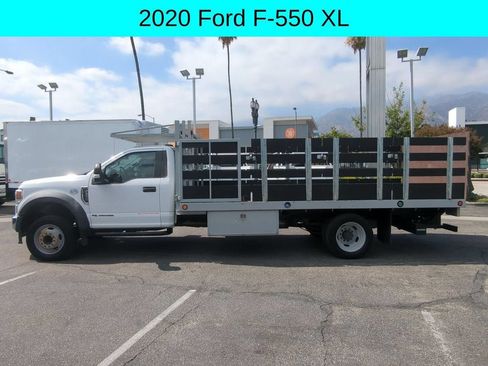 Used 2020 Ford F550 2WD Regular Cab Super Duty image 2
