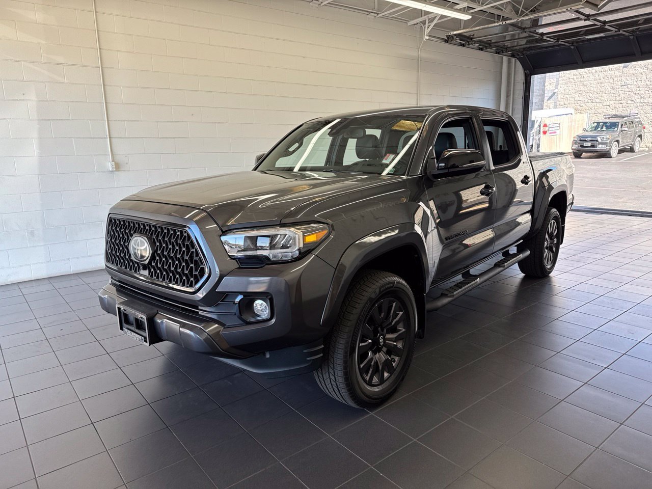 Certified 2021 Toyota Tacoma Limited w/ Nightshade Package AWD/4WD image 4