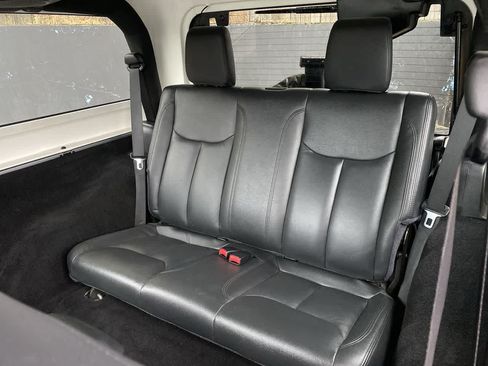 Used 2014 Jeep Wrangler Sahara AWD/4WD image 16