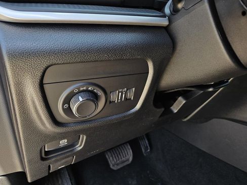 New 2026 Jeep Grand Cherokee L Laredo image 18