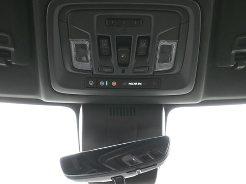 Used 2024 Chevrolet Silverado 1500 ZR2 w/ Technology Package image 27