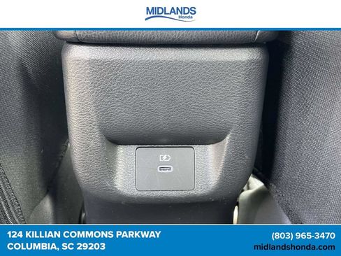 Used 2025 Nissan Versa SV FWD image 10