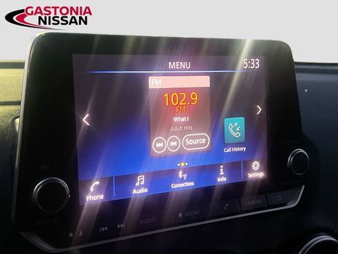 Used 2020 Nissan Sentra SV image 18