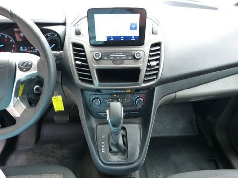 Used 2022 Ford Transit Connect XL image 31