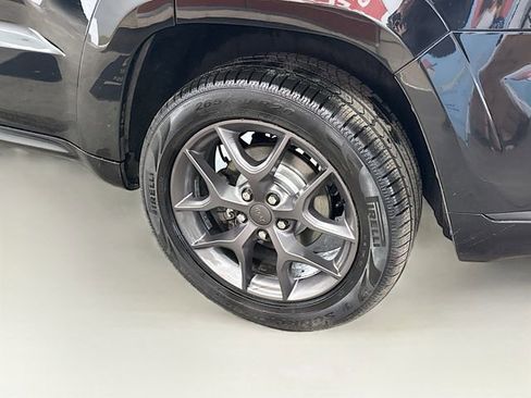 Used 2020 Jeep Grand Cherokee Limited X image 32