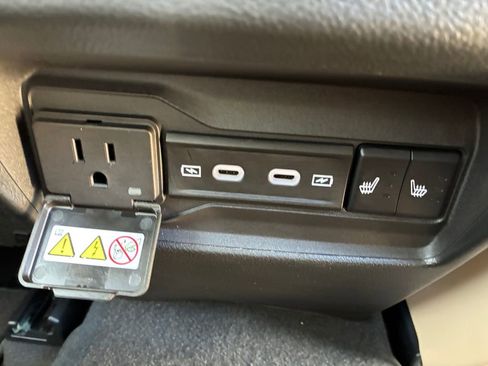 New 2026 Jeep Grand Cherokee Limited RWD image 6
