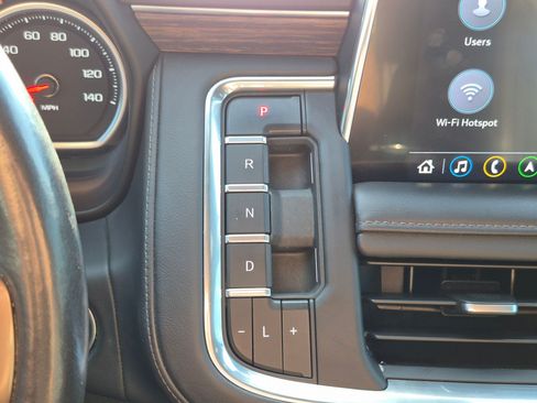 Used 2021 Chevrolet Tahoe High Country w/ Premium Package AWD/4WD image 26
