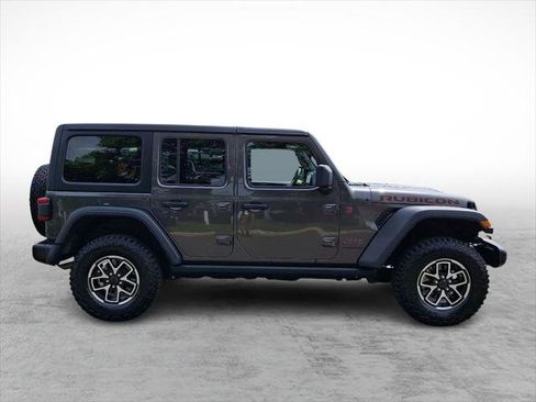Certified 2024 Jeep Wrangler Unlimited Rubicon AWD/4WD image 6