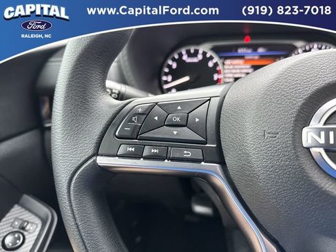 Used 2025 Nissan Sentra SV image 21