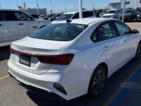 Used 2024 Kia Forte LXS FWD image 5