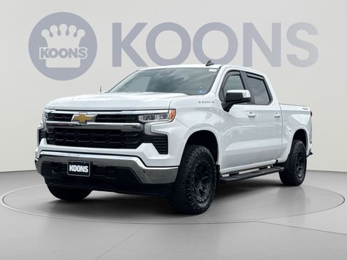 Used 2023 Chevrolet Silverado 1500 LT AWD/4WD image 1