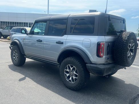 Used 2024 Ford Bronco Badlands AWD/4WD image 11