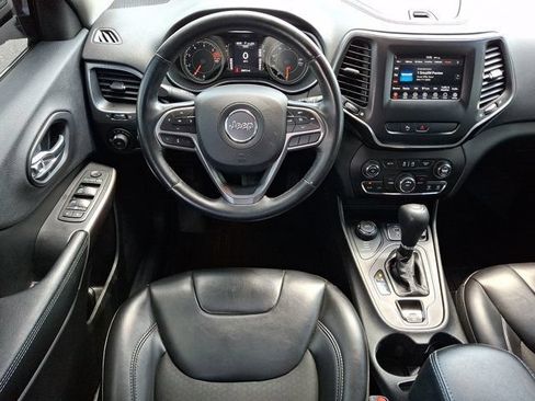 Certified 2019 Jeep Cherokee Latitude Plus w/ Cold Weather Group AWD/4WD image 14