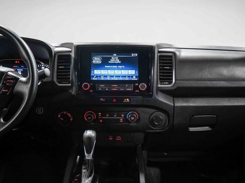Used 2024 Nissan Frontier SV image 13