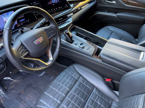 Certified 2024 Cadillac Escalade ESV Premium Luxury Platinum image 94