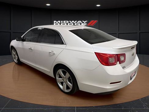 Used 2015 Chevrolet Malibu LTZ FWD image 3